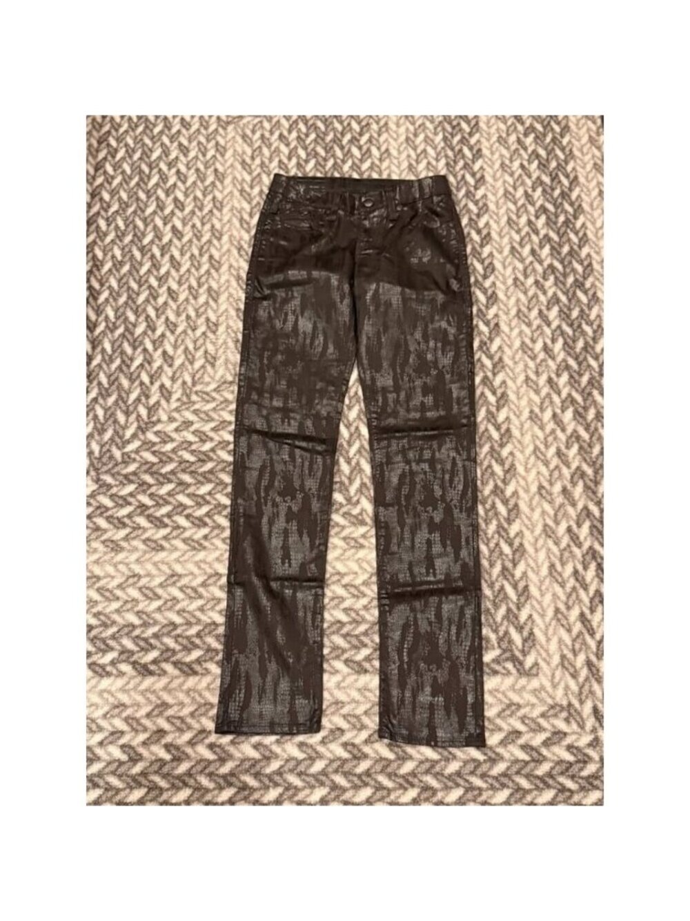 NEW Rock & Republic women's size 4 Berlin Black Shiny Alligator Print jeans